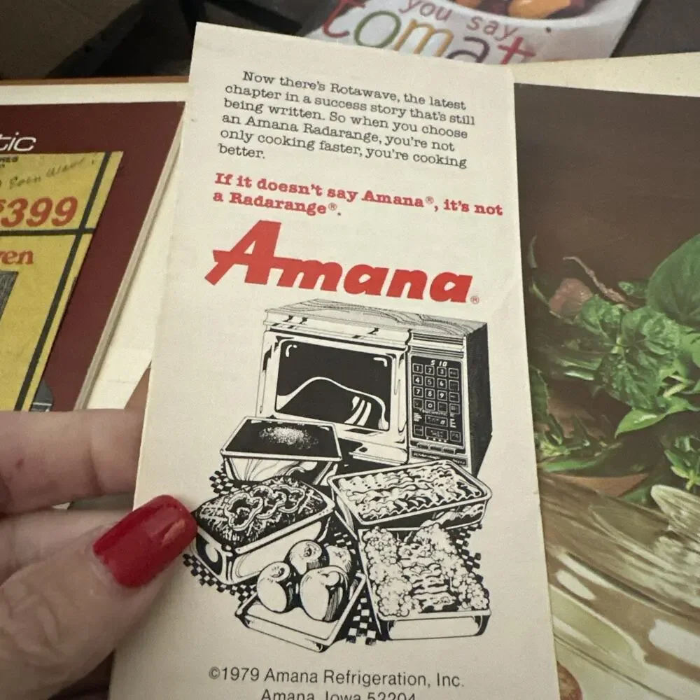 Introduction to Cooking with the‎ Amana Radarange Microwave Oven Cookbook 1980